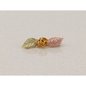 Pin 10k Black Hills Gold Flower and Leaf Design Pin Brooch 1/4" x 1 1/8"